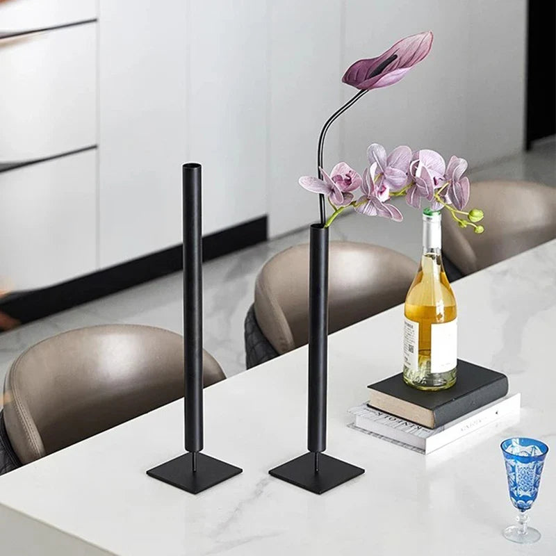 Metal Flower Vases Minimalism Vase Luxury Art Flowers Bottle Creative Flowerpot Aesthetic Room Decor Elegant Room Ornaments