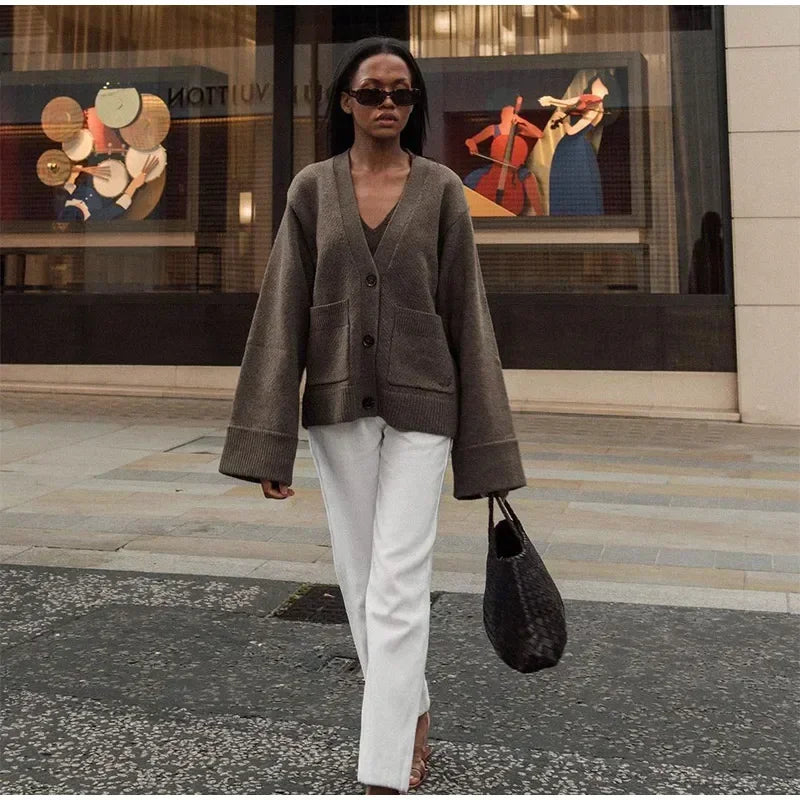 Fashion Single Breasted Buckle Cashmere Cardigan Women Casual V Neck Button Knitted Sweater New Autumn Female Commuter Knitwear