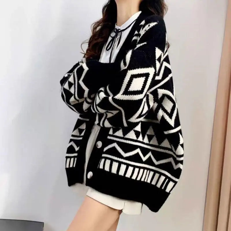 Women's 2024 Autumn/Winter New Retro Geometric Diamond Shaped Sweater Loose Outerwear Lazy Style Coat Thick Knitted Cardigan