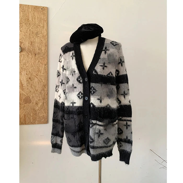 LUZHEN 2024 New Fashion Knitted Cardigan V Neck Long Sleeve Winter Elegant High Quality Sweater Loose Trendy Casual Tops AA2383