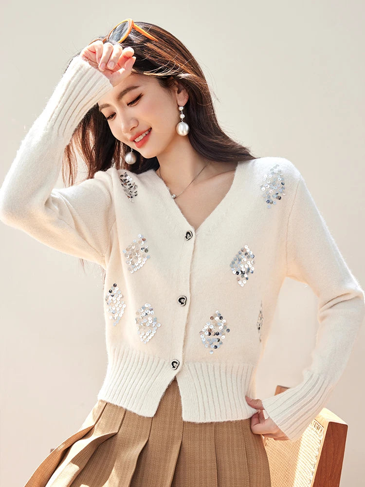 Autumn New V-neck Knitted Cardigan Women's Chic Design Loose Single Breasted Sweater Coat Temperament Long Sleeve Top