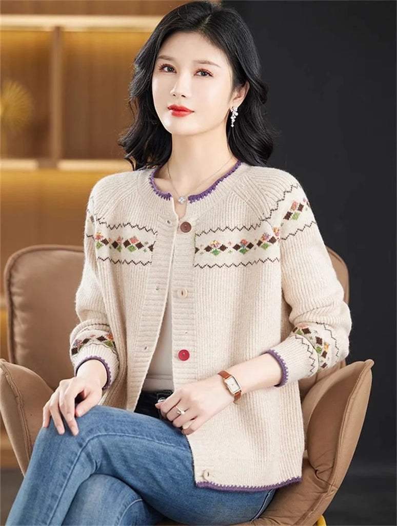 2024 New Sweater Coat Ladies Retro Jacquard Knitwear Cardigan Jacket Early Spring Autumn Western-Style Outerwear Loose Women Top